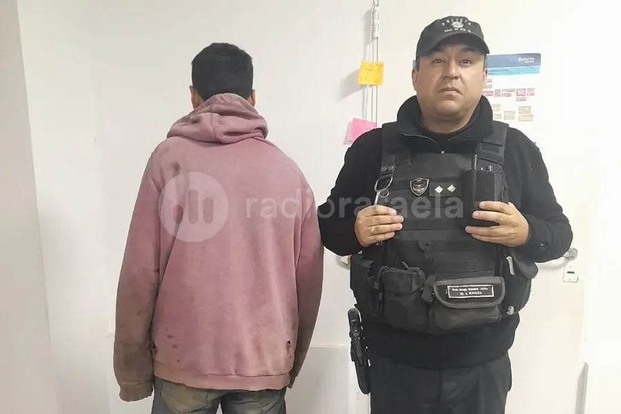 Detuvieron a un joven de 23 años que fue visto iniciando un incendio en la zona de Pueblo Esther
