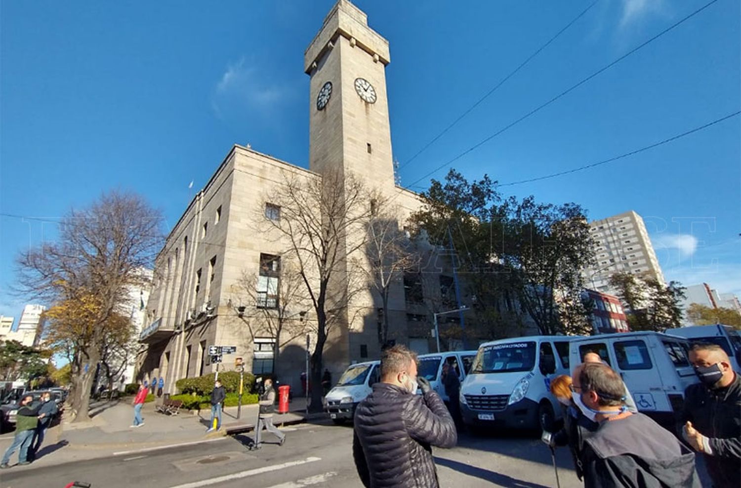 Asueto municipal: sólo hay guardias en áreas esenciales