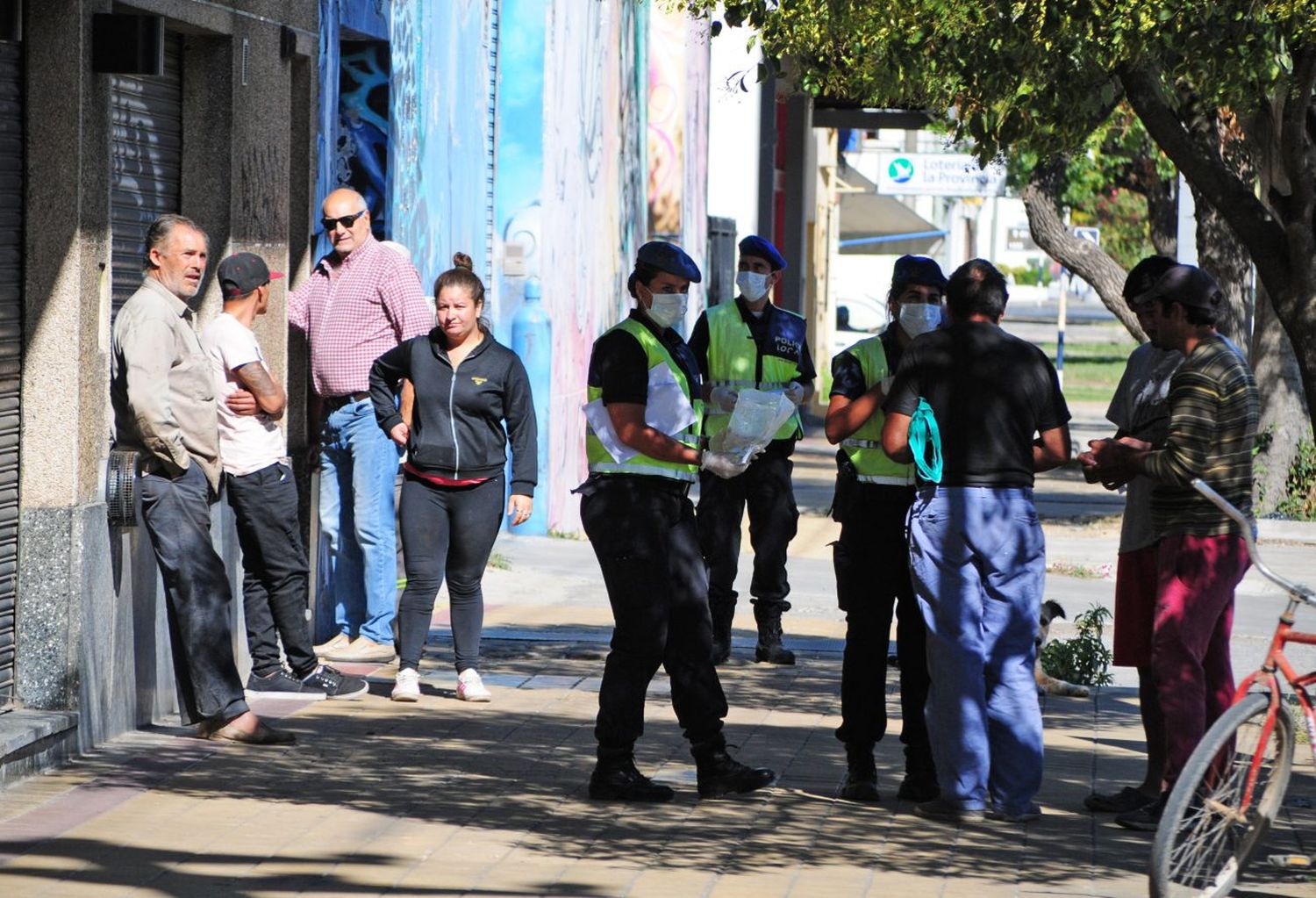 La Policía labró 22 infracciones por violar el aislamiento obligatorio