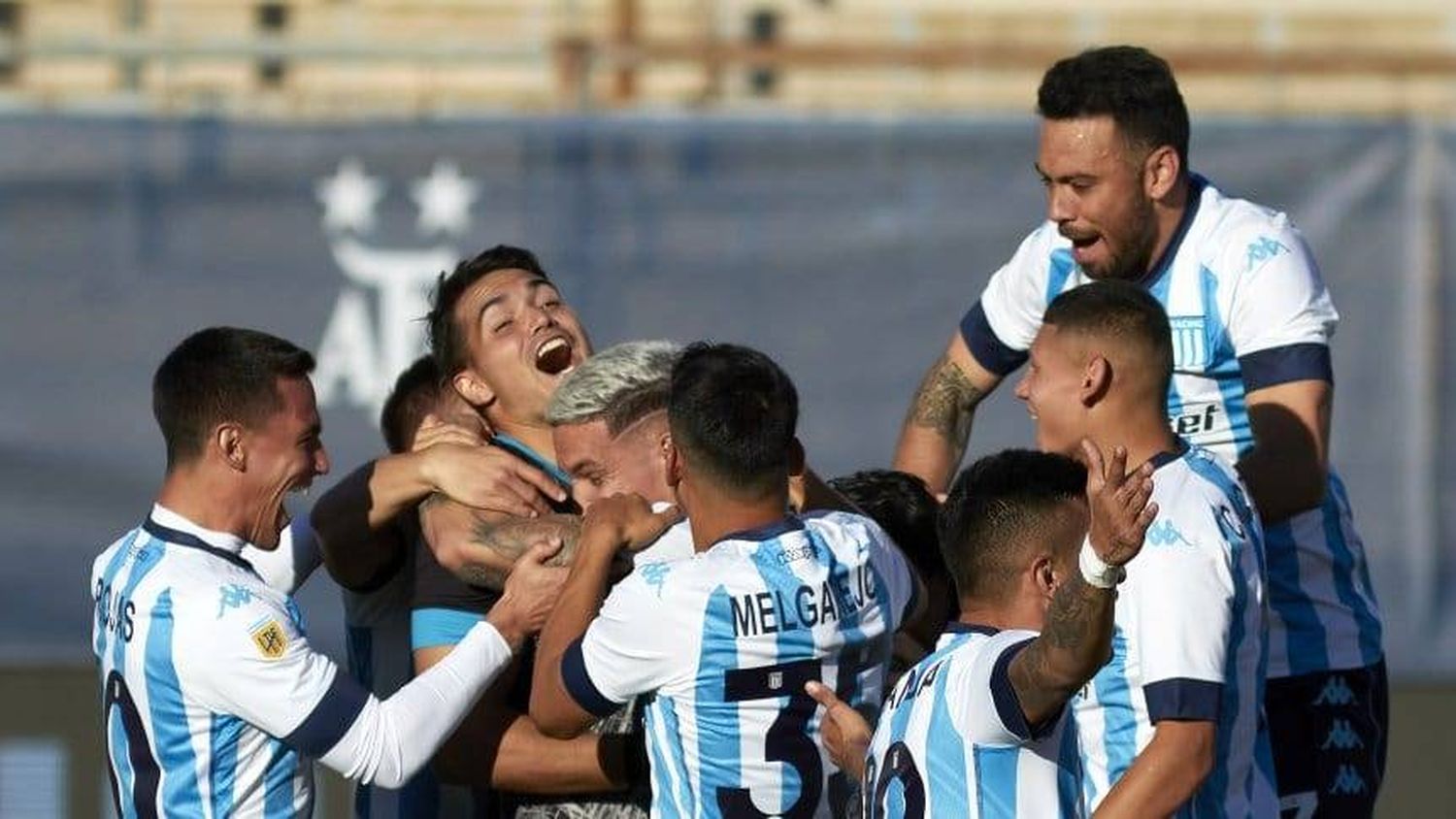 Racing venció a Boca por penales y clasificó a la final de la Copa Liga Profesional