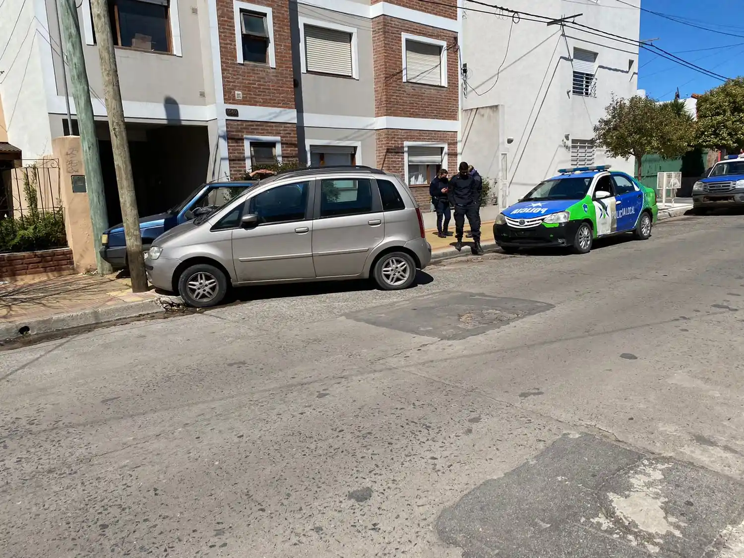 Dos personas fueron trasladadas al Hospital tras chocar con el auto en el que circulaban