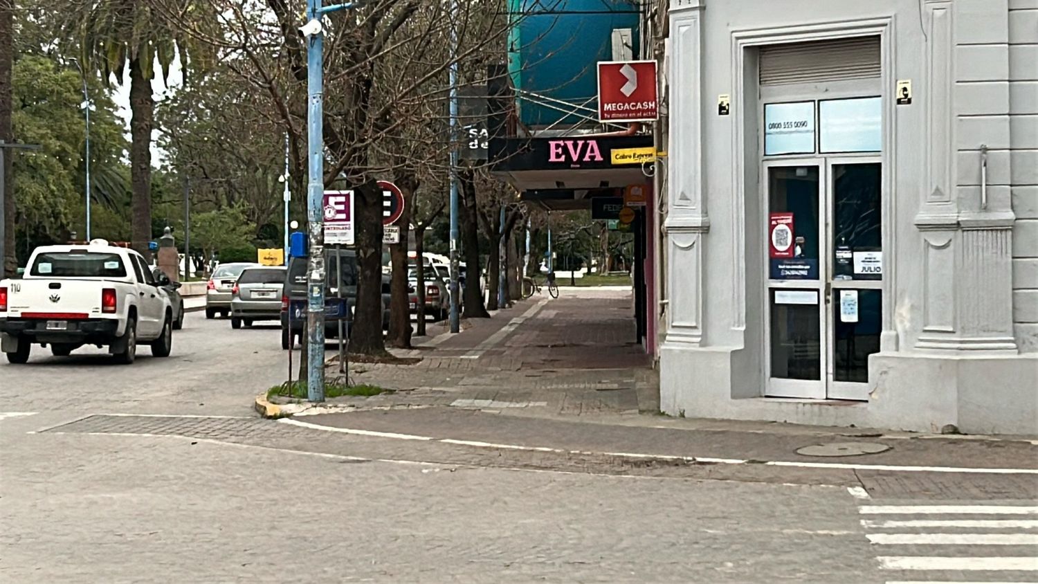 vereda rota bv santa fe centro rafaela municipalidad reparación rotura mayo 2025 - 13