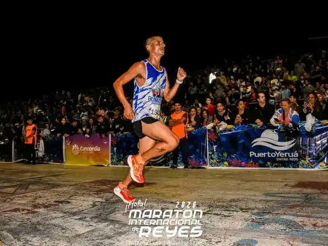 El equipo "Running Martín Ibarra" en la 47º Maratón de Reyes en Concordia