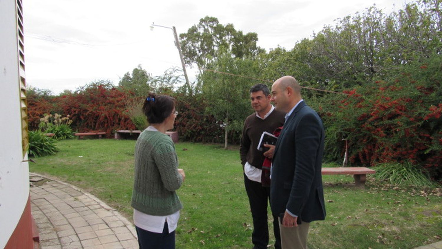 Coronel Dorrego: Reyes visitó el geriátrico municipal 