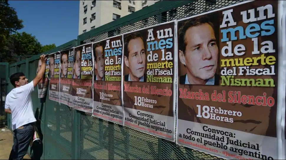 #18F: Intelectuales kirchneristas realizan un acto contra la marcha por Nisman