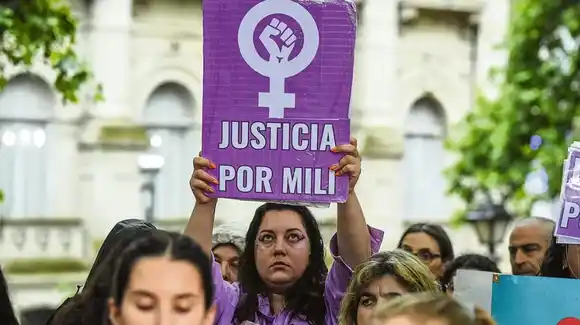 Una mujer denunció que fue víctima de una violación grupal y murió cuando esperaba atención médica en Uruguay