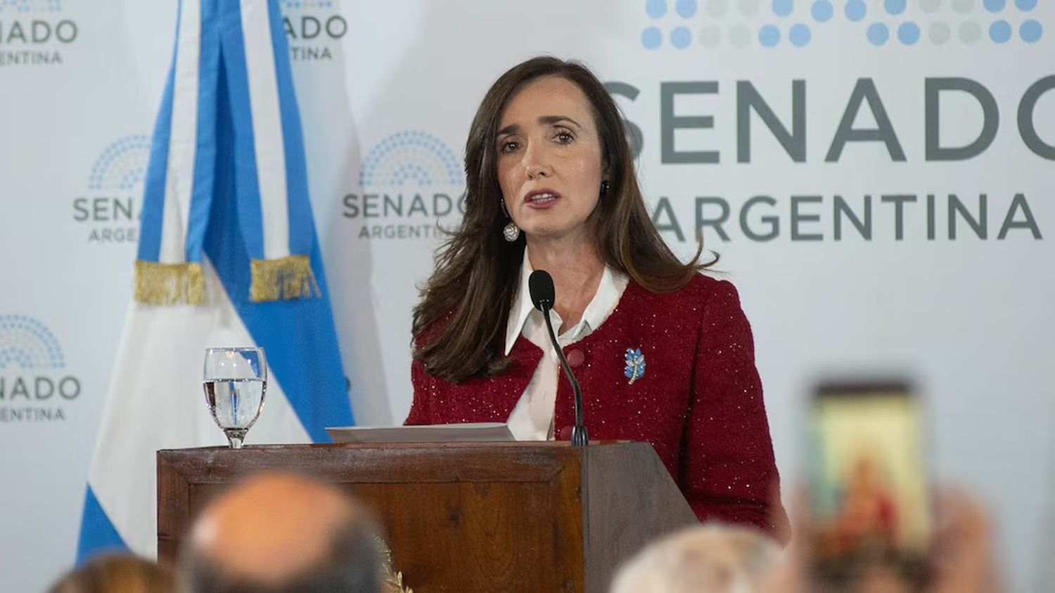 Villarruel llamó a sesión por el caso Kueider: “Llegó la hora de sacar la mugre del Senado”