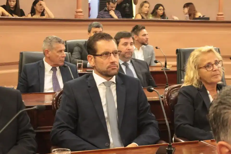 Reclamo de Brupbacher para volver  a las sesiones presenciales en Diputados