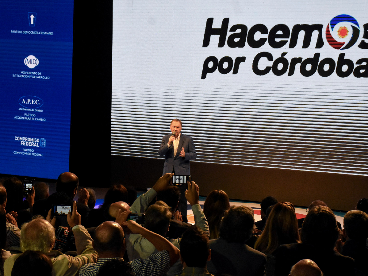 Schiaretti presentó una nueva alianza y sumó socios para las elecciones del 12 de mayo