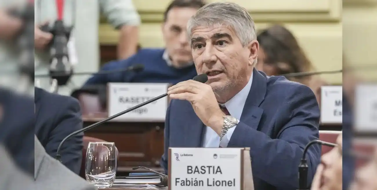El nuevo sistema eliminará las reelecciones indefinidas en Santa Fe. Foto: Gentileza