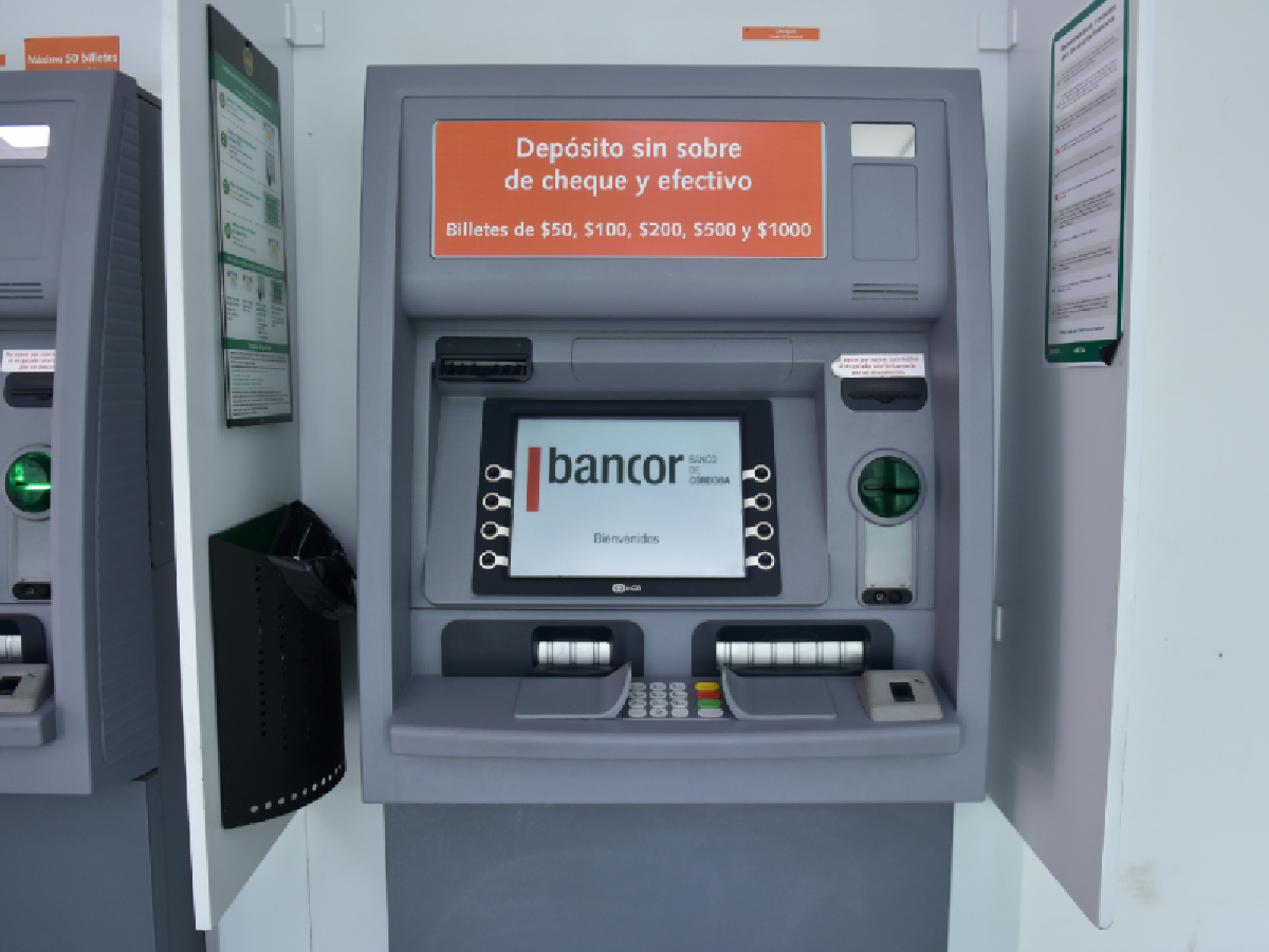 Los bancos deben garantizar la disponibilidad de billetes en cajeros