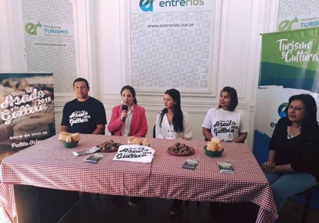 Promocionaron en Paraná la Fiesta del Asado y la Galleta