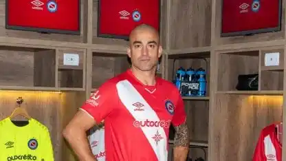 Argentinos Juniors afirma  que Silva ya puede jugar