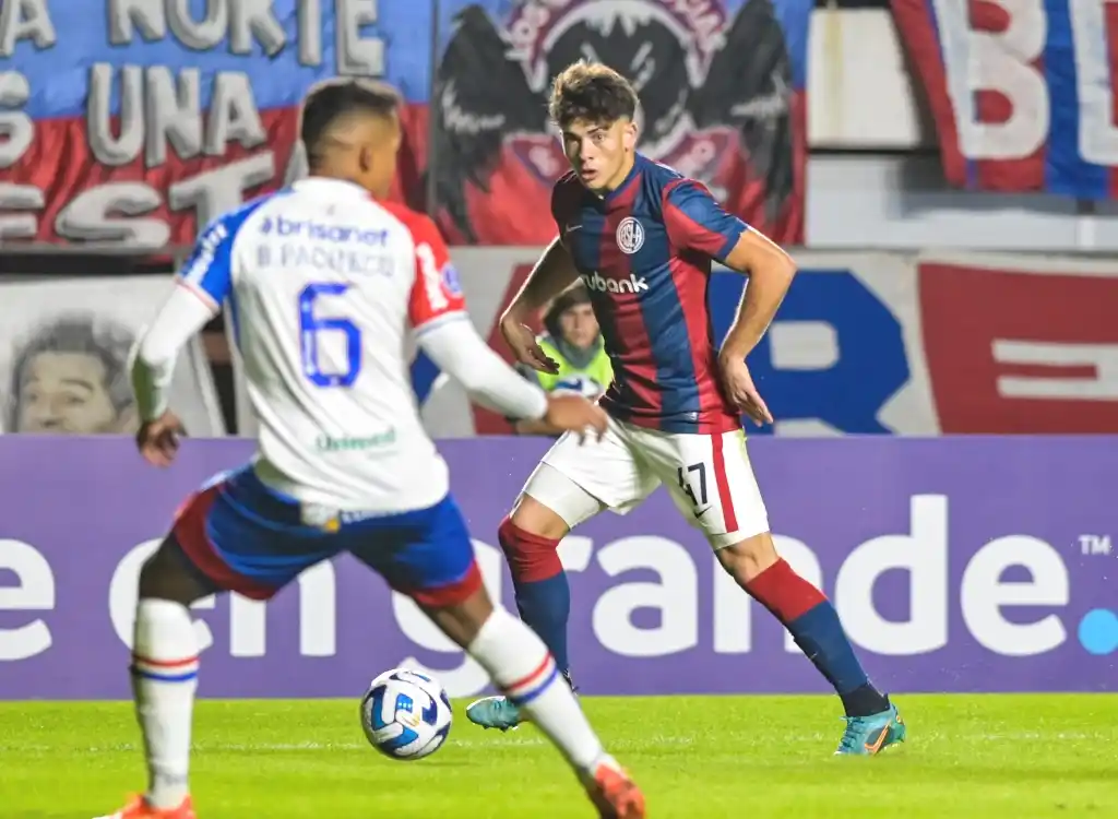 San Lorenzo cayó en el descuento ante Fortaleza