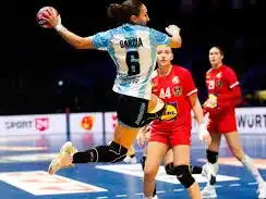 La Garra cayó ante Austria y se jugará la clasificación ante Egipto en el Mundial