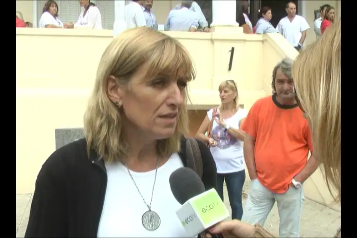 Municipales comenzaron medidas de fuerza que podrían crecer