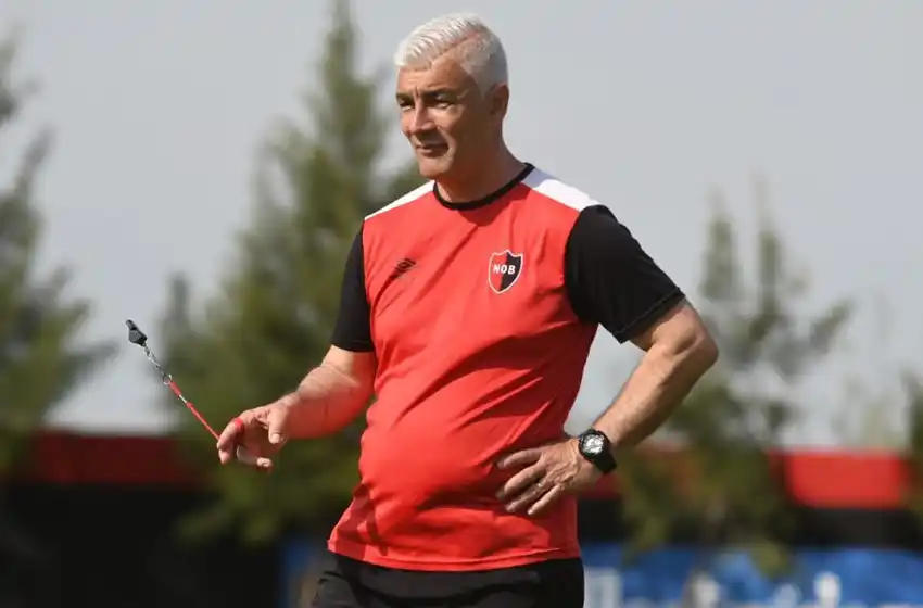 De Felippe: «No sabía que por un jugador se podía cambiar la fecha de un partido»