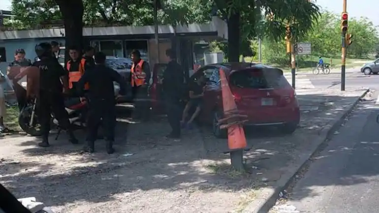 Confuso episodio de Nicolás Cabré con un motociclista 