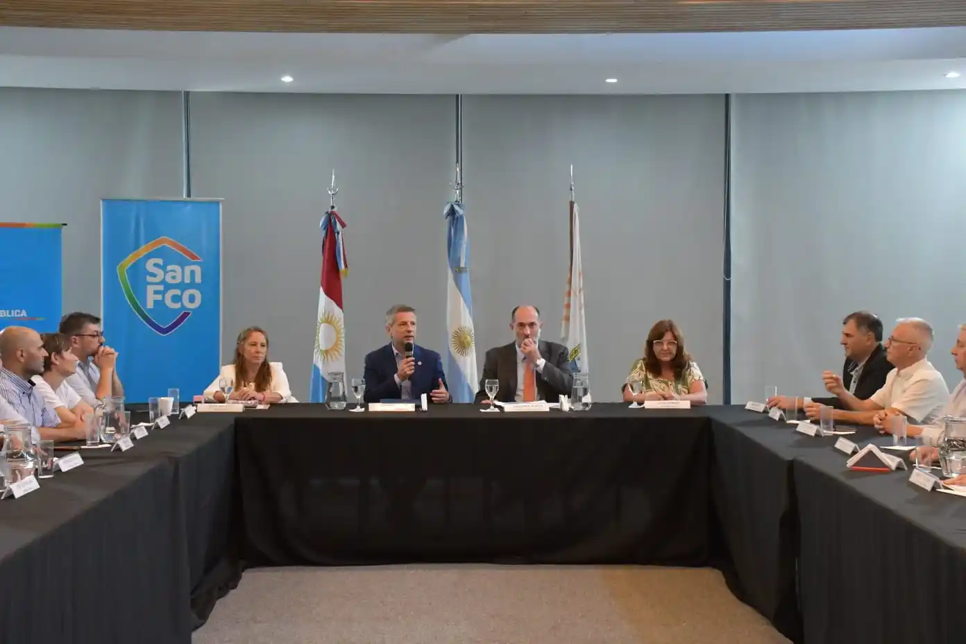 El ministro de Economía y Gestión Pública, Guillermo Acosta, visitó la ciudad.