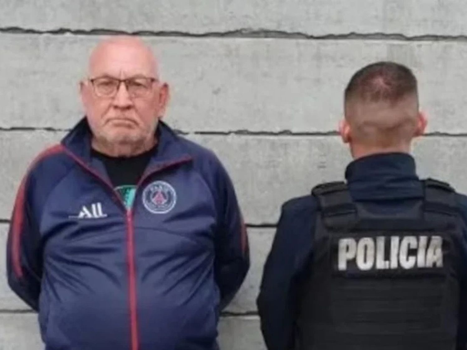 La Fiscalía pidió que siga preso el policía que ultimó a su vecino