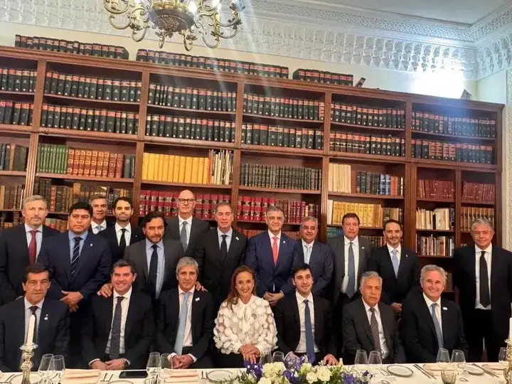 Diego Santilli negocia las PASO y afianza lazos con las provincias
