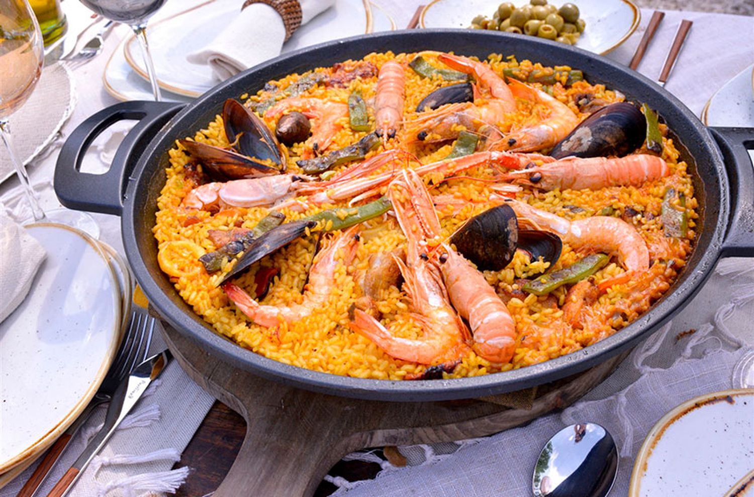 Paella en Semana Santa, "un resumen de los sabores del mar que le gusta a todos"