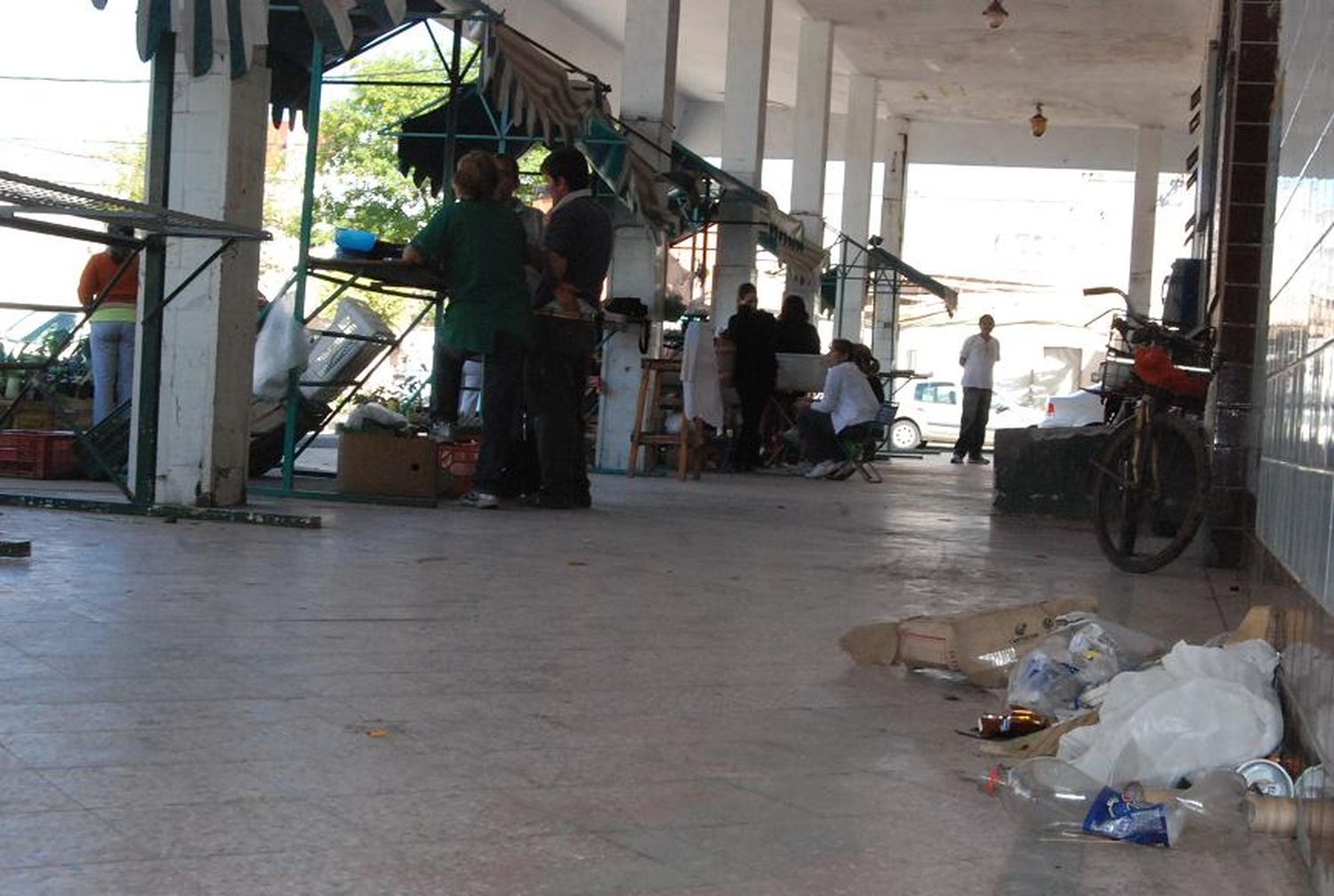 Reclaman por la falta de higiene y de agua en la vieja terminal de ómnibus