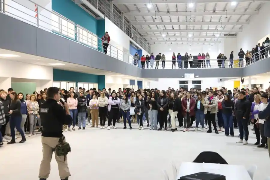 Se realizó una capacitación de Ojos en Alerta en la UNRaf