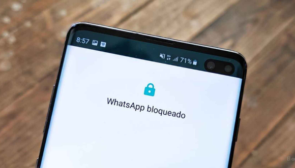 Simularon ser del vacunatorio y le hackearon el celular