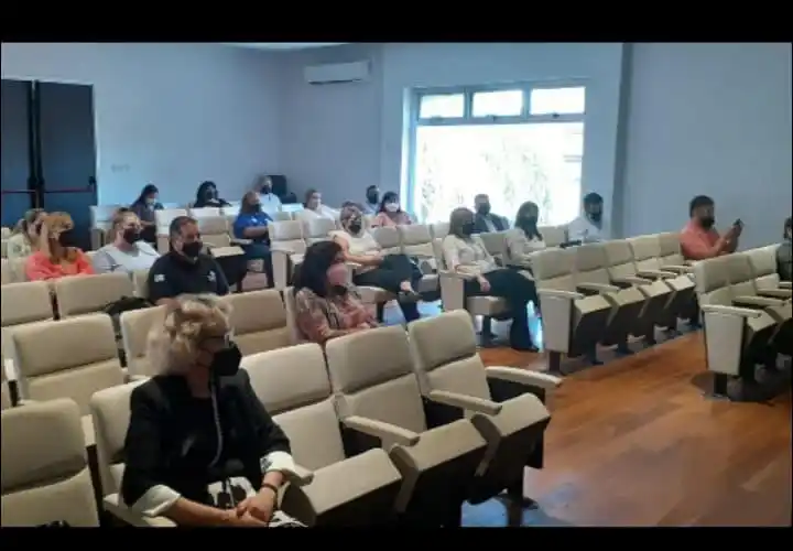 Primera jornada de capacitación destinado a todos los funcionarios y funcionarias del Ministerio de Gobierno y de la Policía de la provincia.