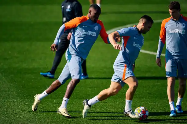 La última práctica de Inter antes del duelo con el Atlético.