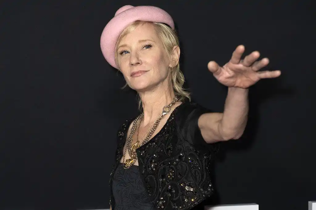 Anne Heche sufre APARATOSO accidente y queda en estado crítico