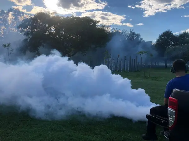 El municipio continuará con los operativos de fumigación en distintas zonas de la ciudad