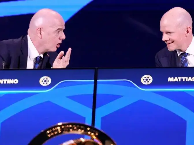 infantino y el vece fifa