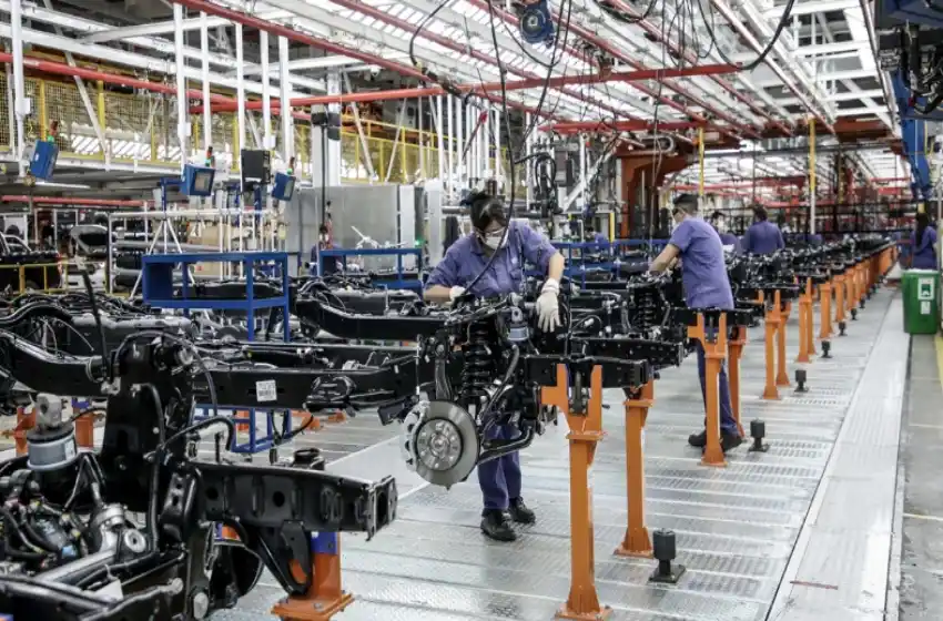 Más de 300 mil trabajadores dejarán de pagar Ganancias