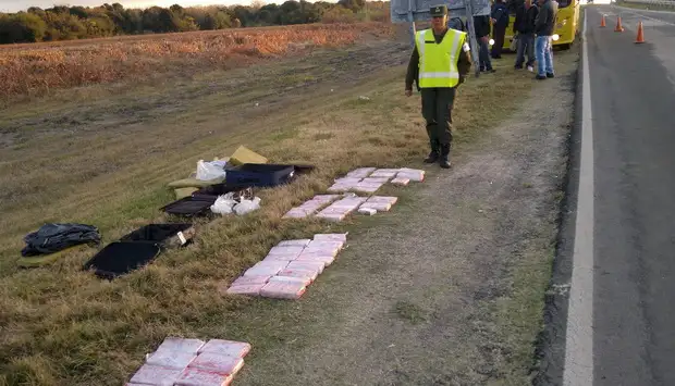 Gendarmería incautó 49 kilos de marihuana y detuvo a dos personas