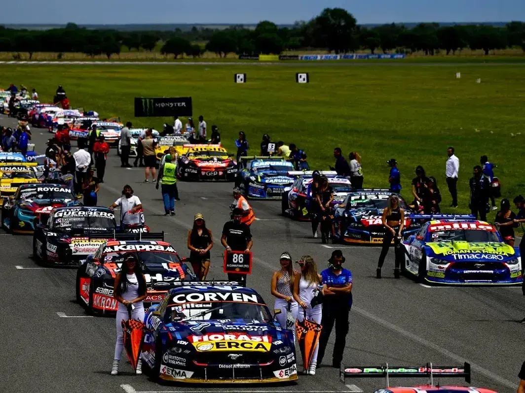 El TC 2000 corre enToay, La Pampa. Foto: Solo TC