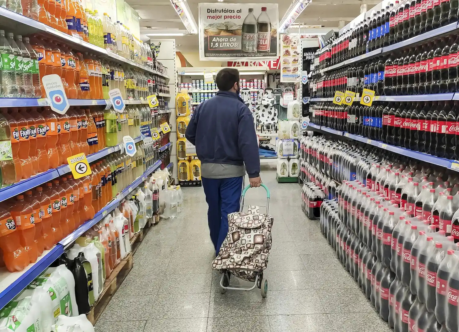 Los salarios siguen cayendo frente a la inflación.