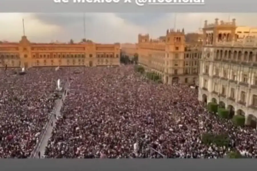 Instagram: @lfcoficial