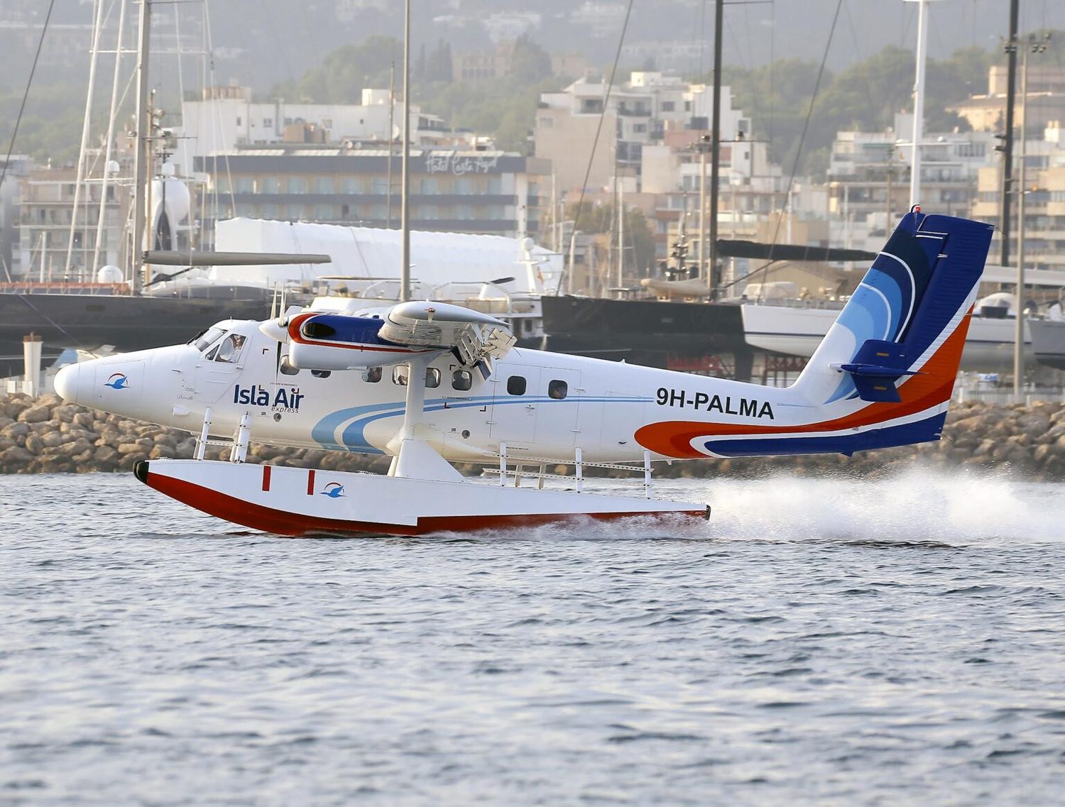 Isla Air Express realizó sus primeros vuelos de pruebas en las Baleares