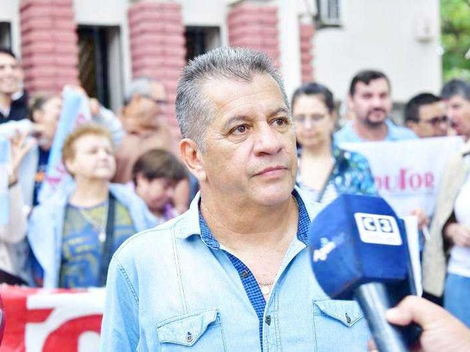 Milciades Olmedo: “Hay casas de estudios
que ya no pueden pagar la luz ni el agua”