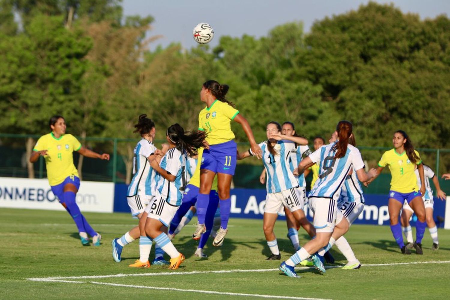 Argentina empató sin goles en el clásico sudamericano ante Brasil