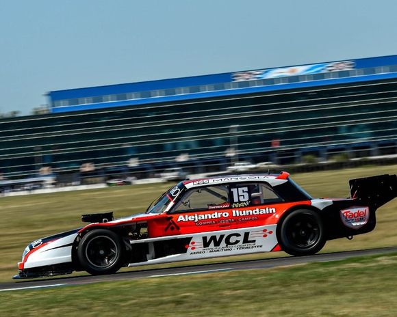 Juan Tartaglino larga en la segunda fecha del TC Pistas Mouras
