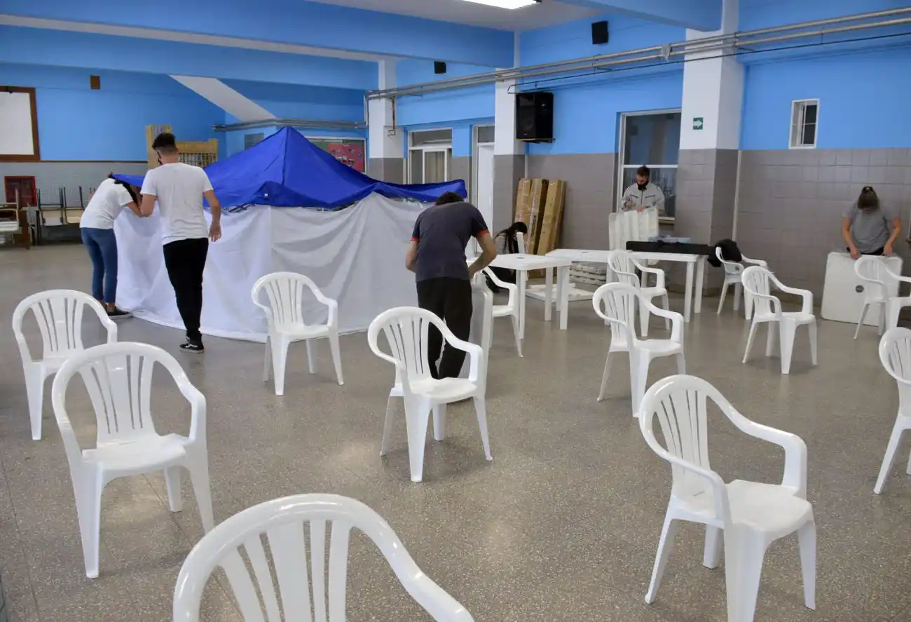 La vacunación masiva finalmente no se realizará en las escuelas