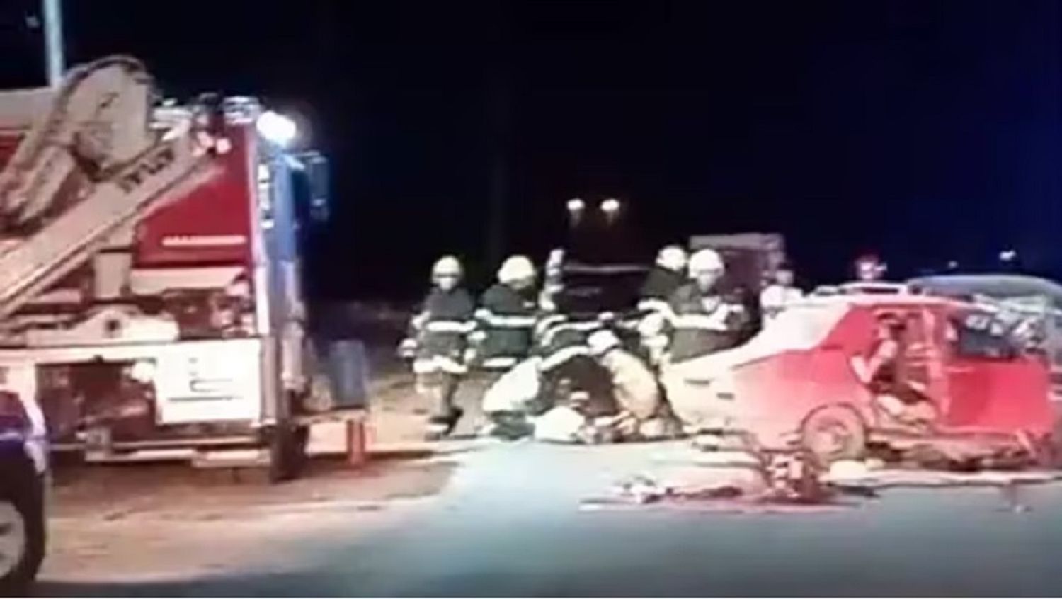 Volvían de un cumpleaños y chocaron de frente en la ruta.