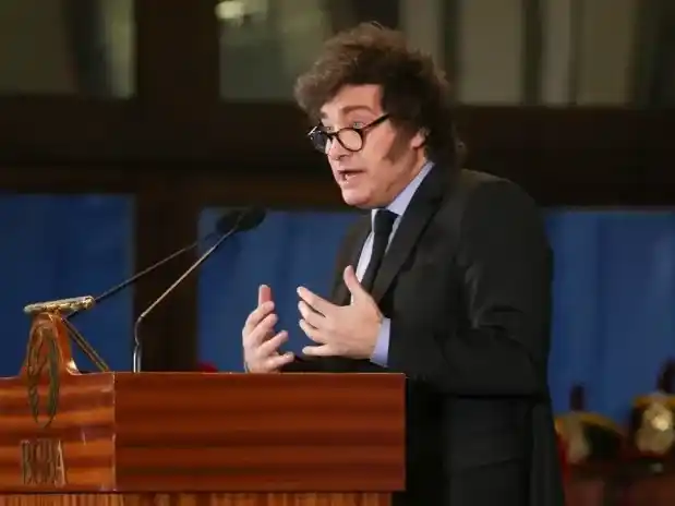 Milei confirmó que va a vetar el aumento a las jubilaciones y la emergencia en discapacidad