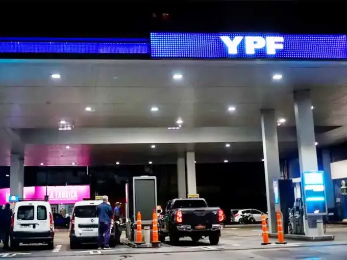 YPF confirmó un aumento del 1% en las naftas