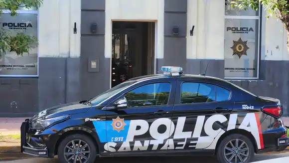 Un joven de 23 años fue sorprendido en el patio de una casa ajena