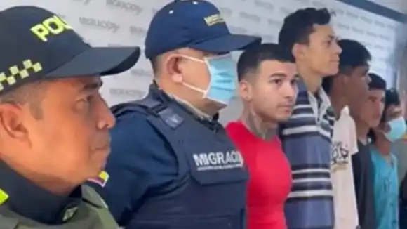 ¡NO PUEDEN VENIR A HACER LO QUE QUIERAN! Alcalde de Bucaramanga deporta y expulsa a venezolanos mala conducta