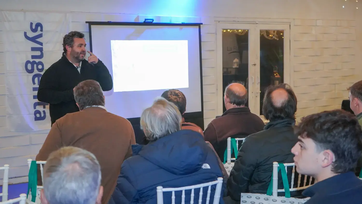 Charla en la Sociedad Rural